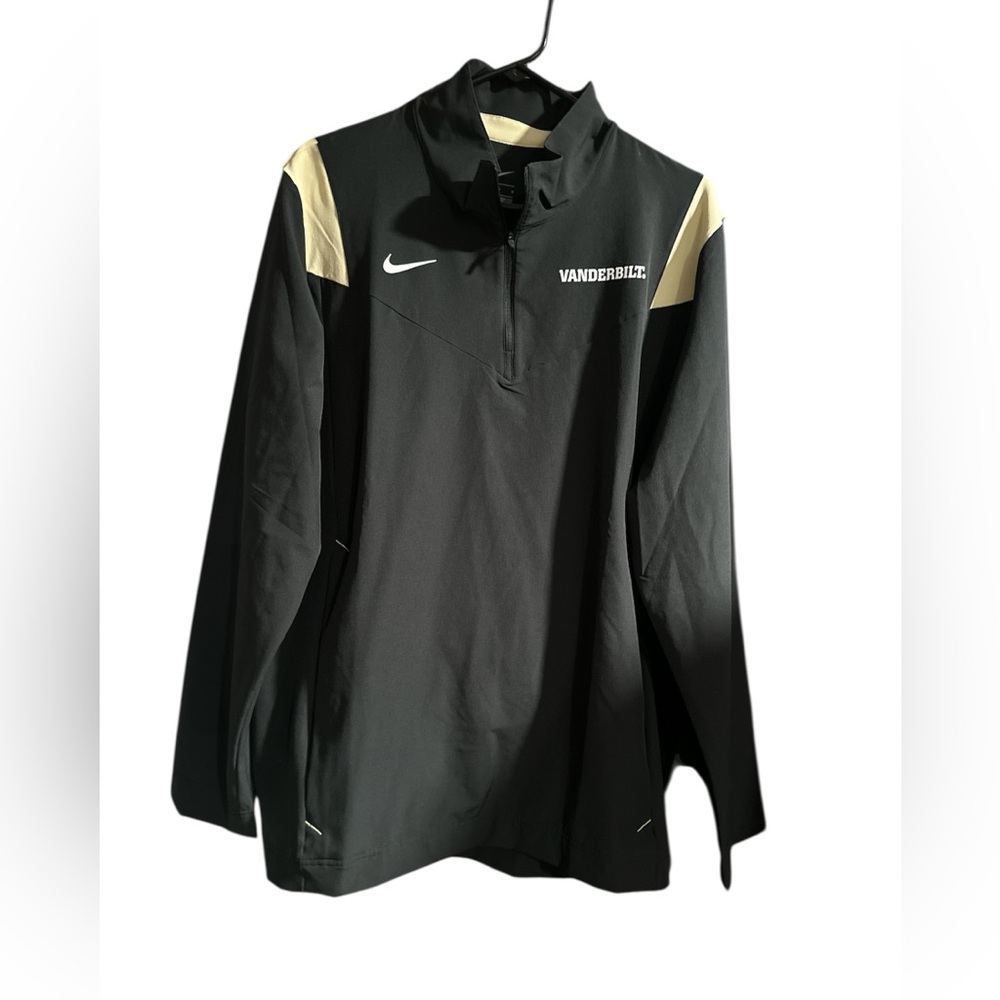 Nike Vanderbilt Men’s Team Coach Quarter-Zip Jacket in‎ Black